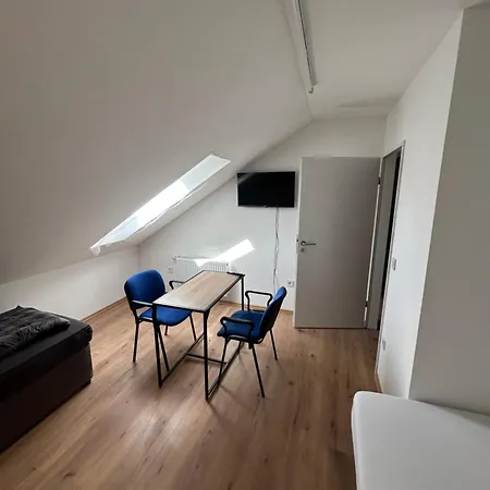 Monteurzimmer Pehlivan Hostel Huttlingen
